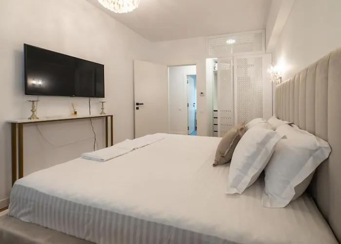 Апартаменты One Cotroceni Urban Loft By Brooh *